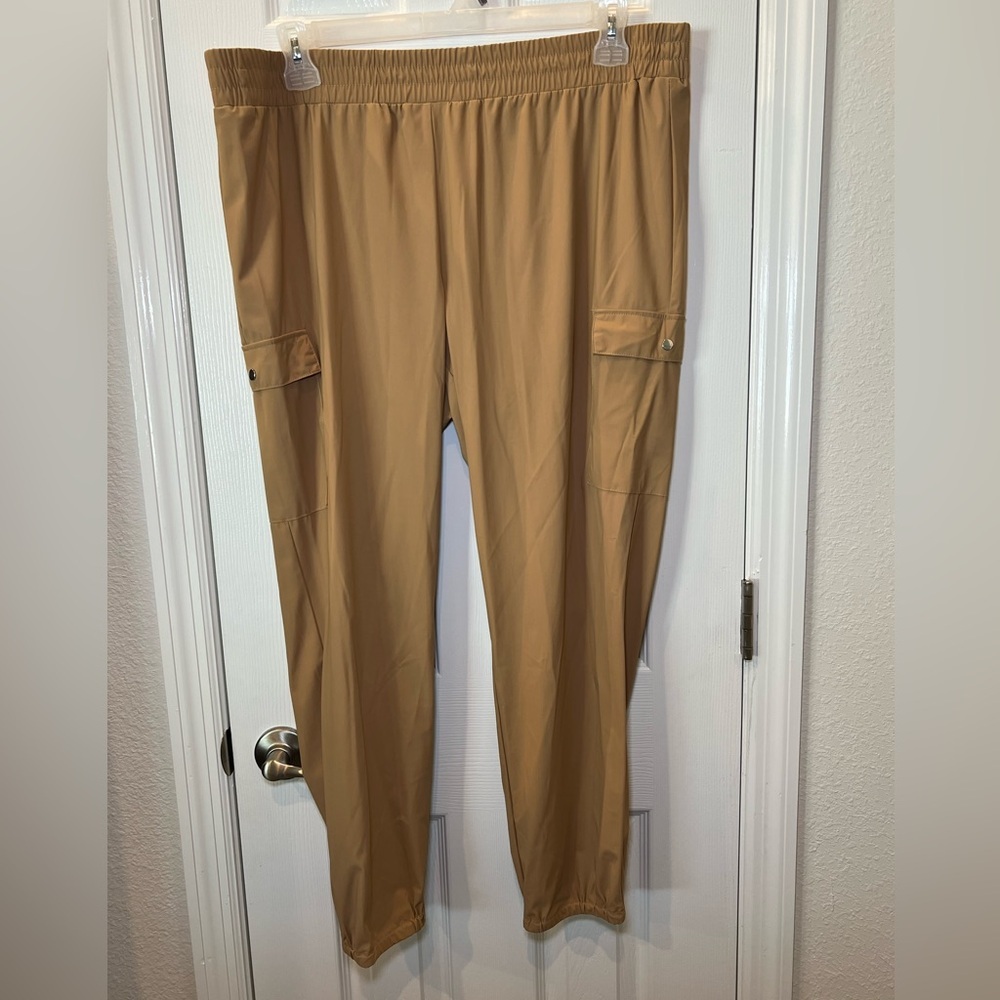 Relaxed Tan Cargo Pants with Elastic Waist - Picture 1 of 4